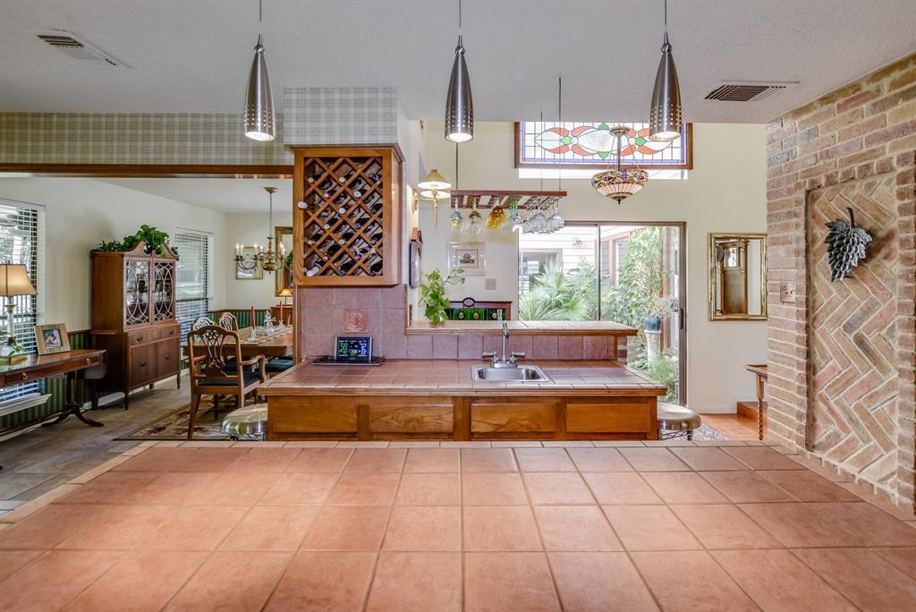 Building Photo - 12722 Cypress Pass Loop E