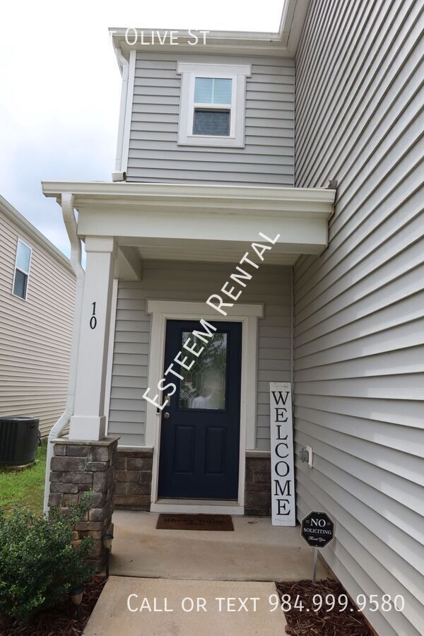 Building Photo - 10 Sweet Olive St