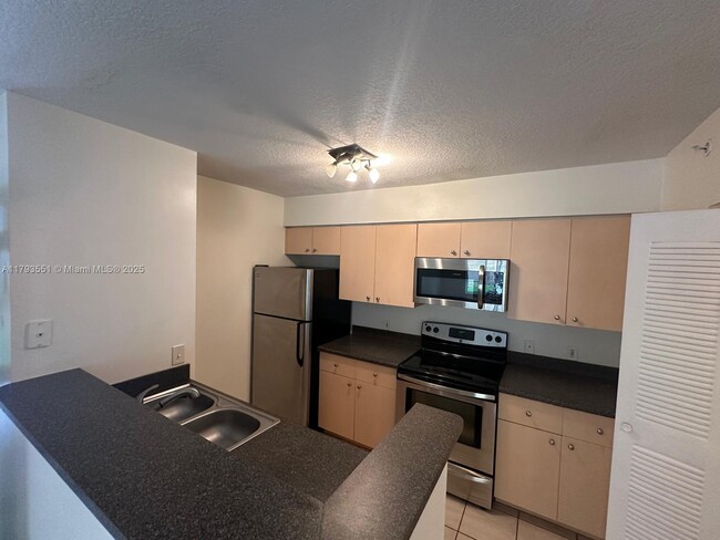 Building Photo - 4271 San Marino Blvd