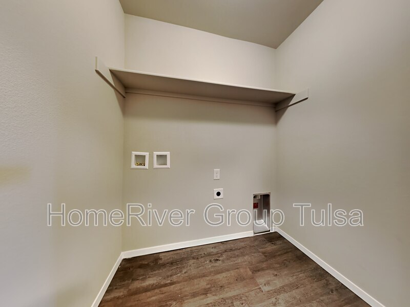 Building Photo - 7509 E 157th Pl S