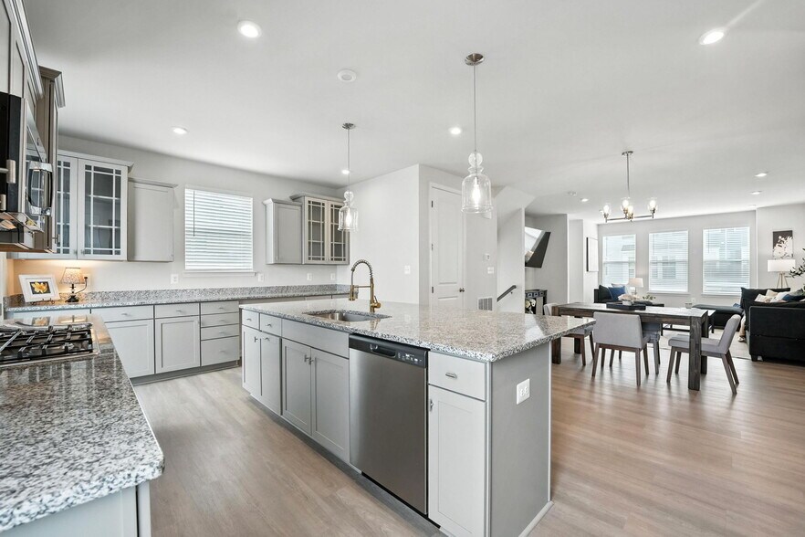 Building Photo - 18286 Summit Pointe Dr