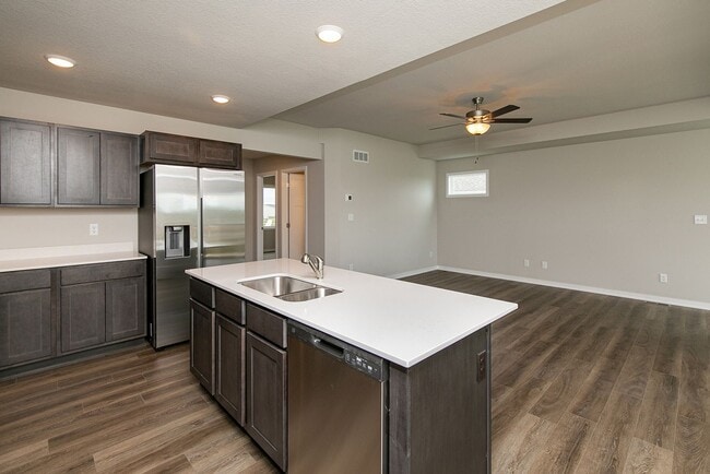 Building Photo - "Rare Find: Spacious Ranch Living at Its Best in Bondurant with the lowest rent ever"