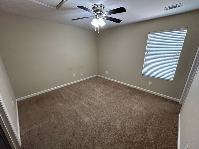 Building Photo - 227 Madison Heights