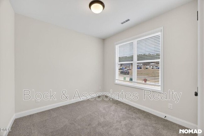 Building Photo - 87 Goldenrod Loop