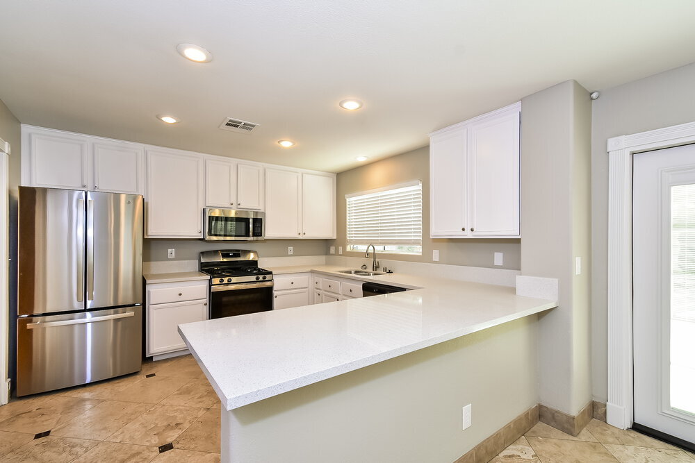 Building Photo - 8429 Shady Pines Dr