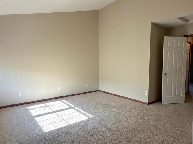 Building Photo - 9972 Vervain Dr