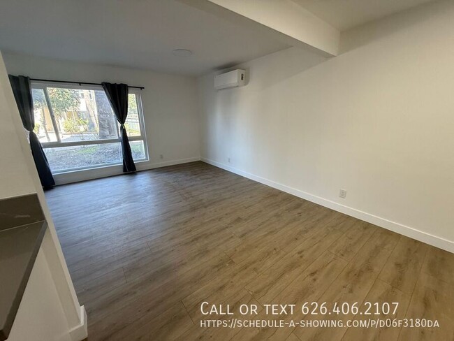 Building Photo - RENOVATED 1BED/1BATH-1 MONTH FREE