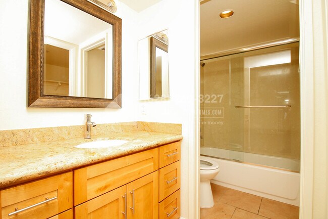 Building Photo - 3739 Clayton Rd