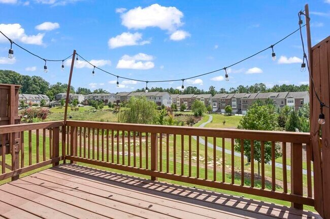 Building Photo - 6308 Brookwater Vw