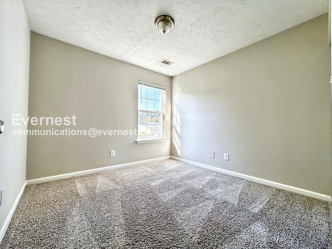 Building Photo - 113 Oak Grove Pl