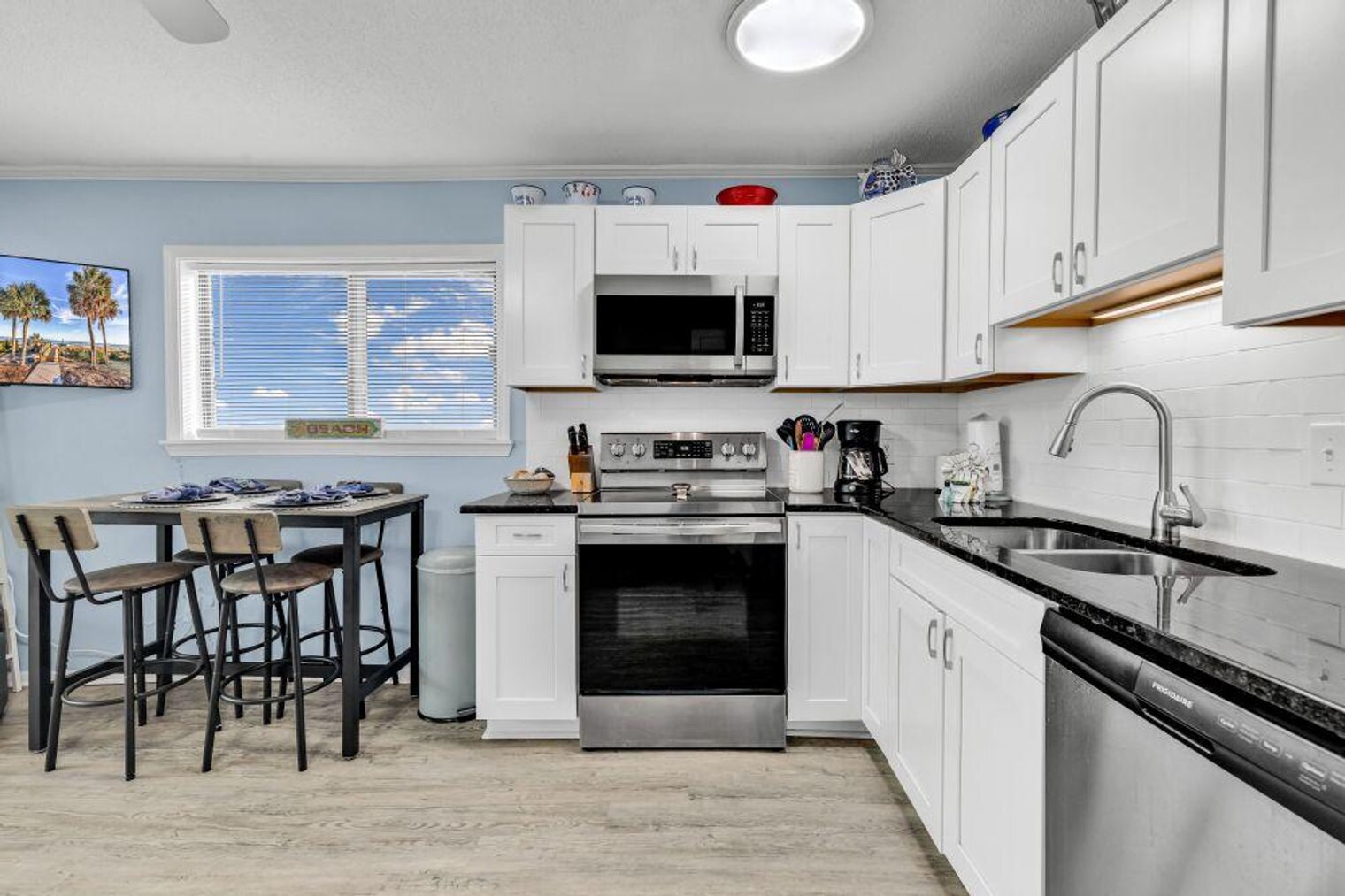 Building Photo - 6000 N Ocean Blvd