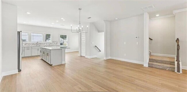 Building Photo - 403 Elise Wy