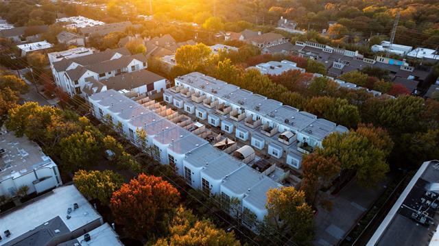 Building Photo - 3344 Miro Pl