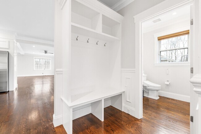 Building Photo - 53 Old Mystic St