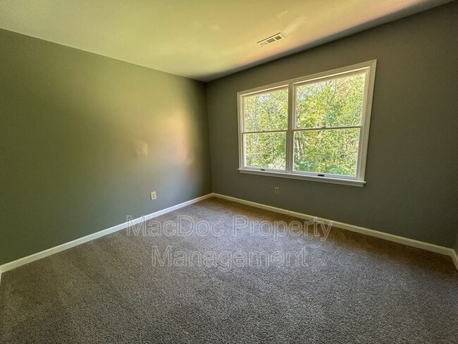 Building Photo - 1907 White Lake Dr