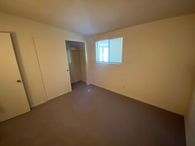 Building Photo - 1205 Lela Ln