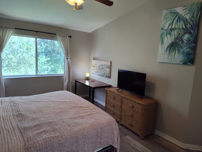 Building Photo - 322 Caribbean Dr