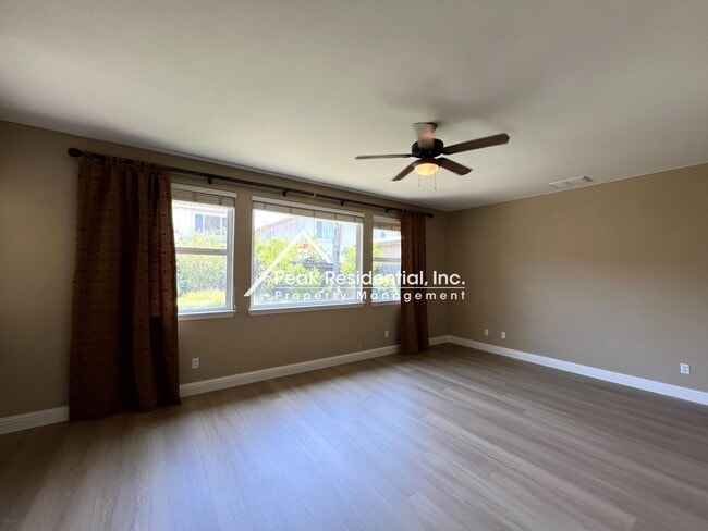 Building Photo - Beautiful 3bd/2.5ba Elk Grove Home