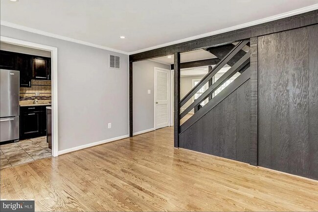 Dining Room Looking at Kitchen/Hall - 1420 Deerfield Ln