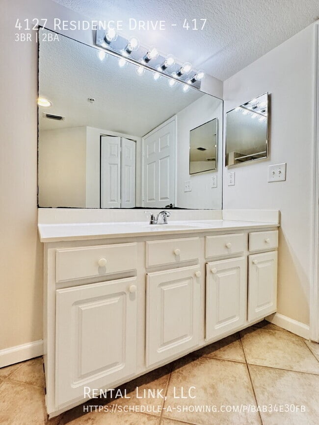 Building Photo - 4127 Residence Drive