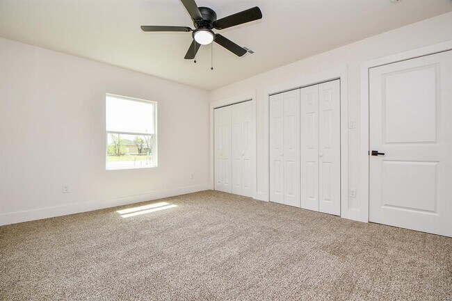 Building Photo - 4223 Elmwood St