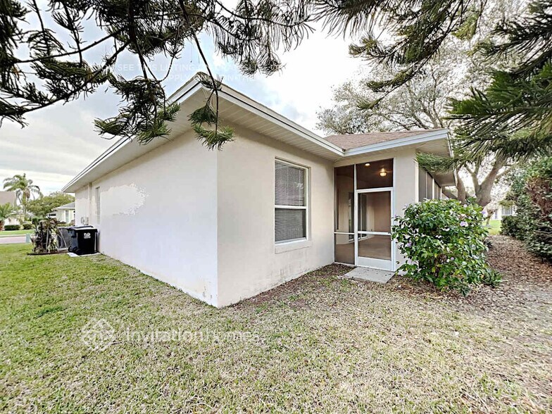 Building Photo - 2819 Shaughnessy Way