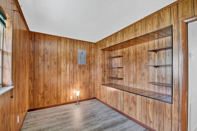Building Photo - 3532 Coconut Rd