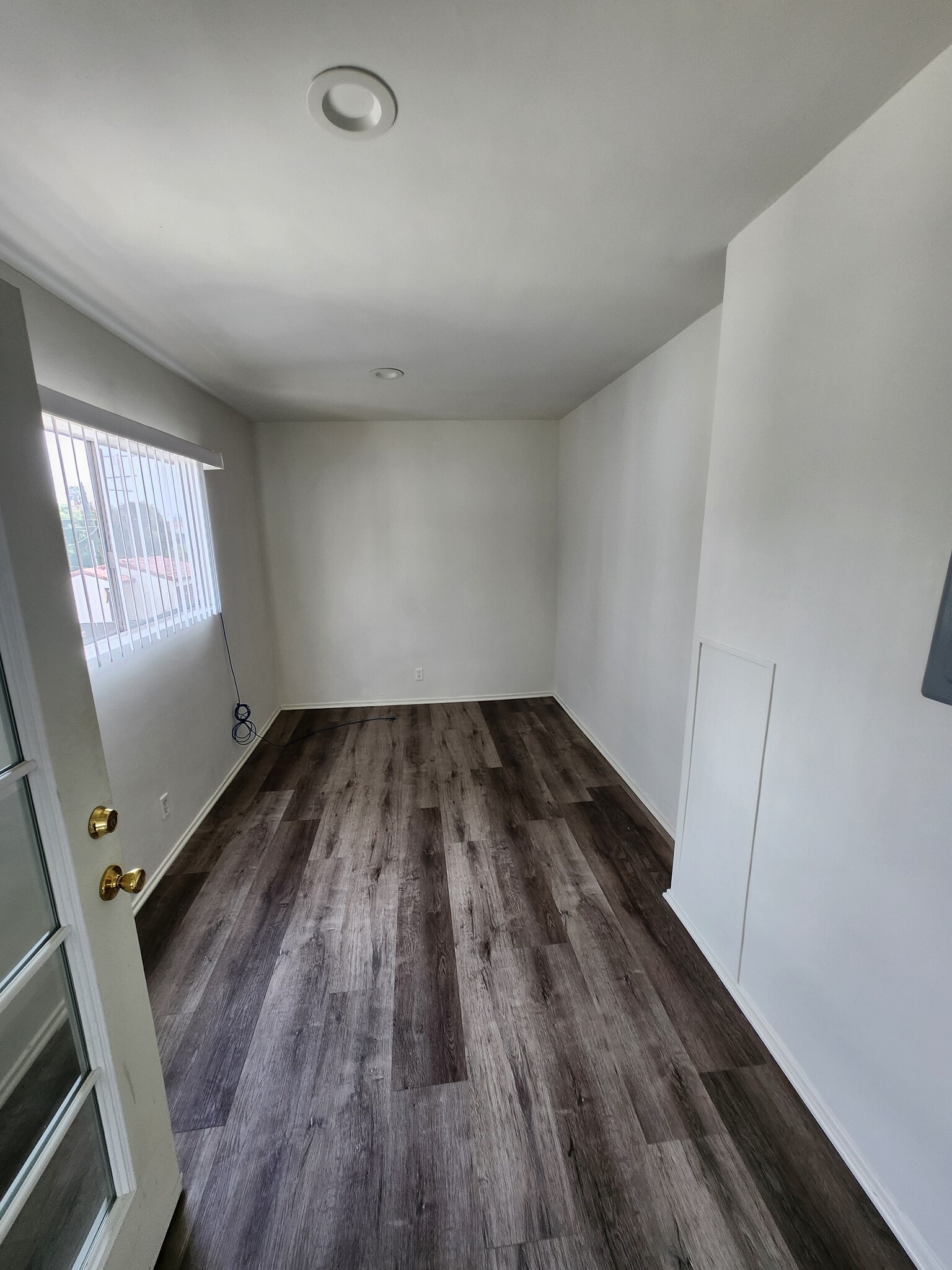 Office - 2171 W 25th St
