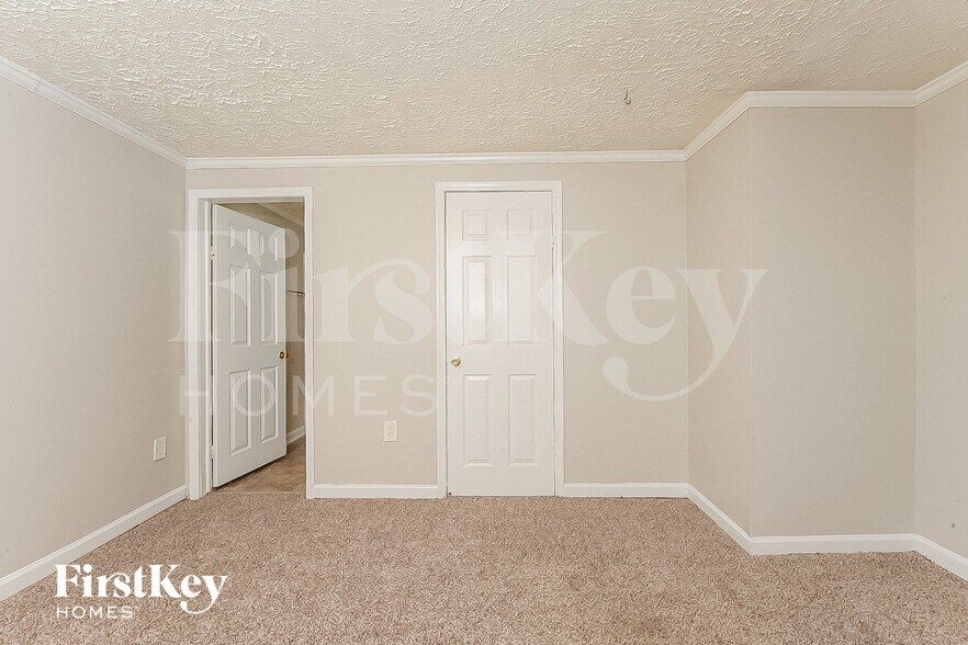 Building Photo - 160 Sherwood Loop