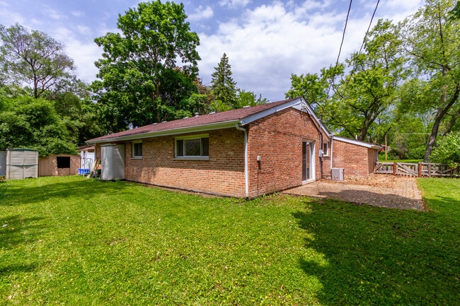 Building Photo - 109 Avondale Ct