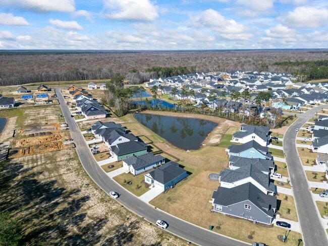 Building Photo - 2034 Comradery Wy