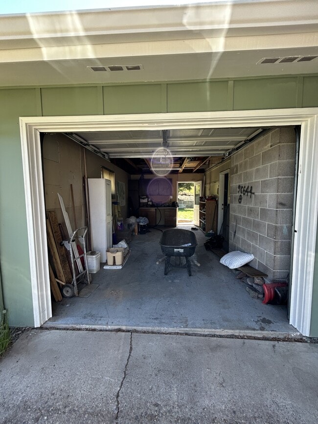 Building Photo - 129 Cohosset Dr