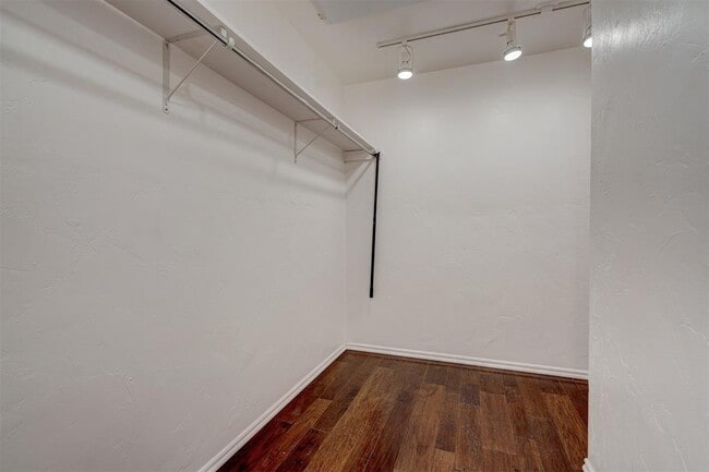 Building Photo - 6448 Brandywine Ln