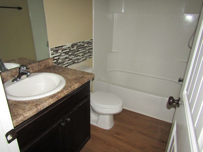 Building Photo - 908 Blane Ln