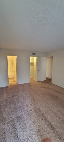 Building Photo - 656 Haven Pl