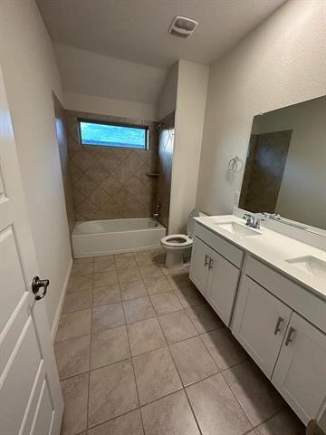 Building Photo - 1532 Bennington Ln