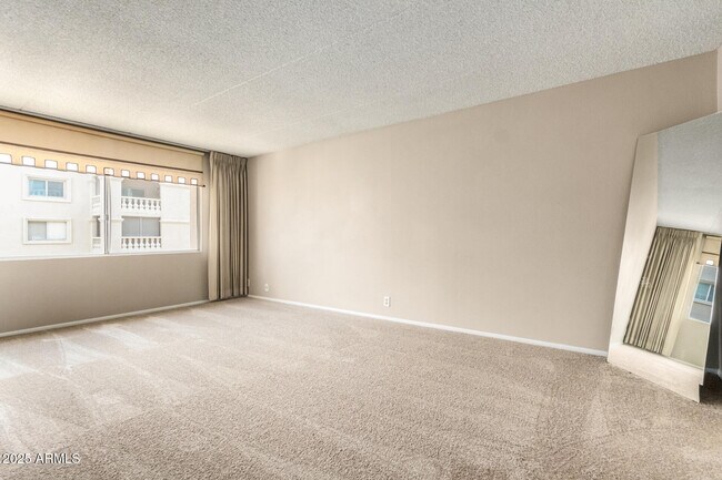 Building Photo - 7930 E Camelback Rd