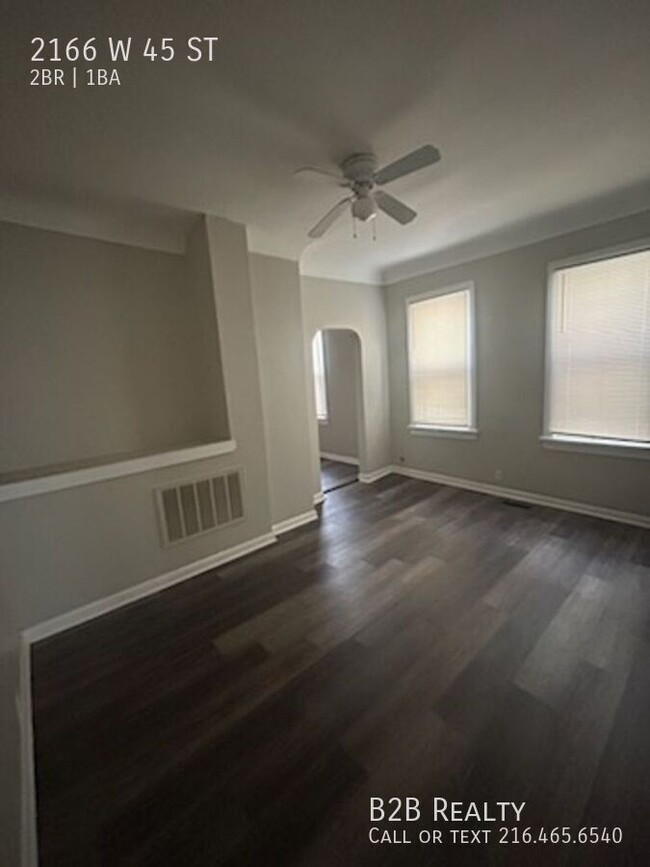 Building Photo - 2166 W 45th St