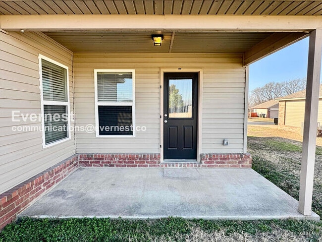 Building Photo - 6707 N 128th E Ave