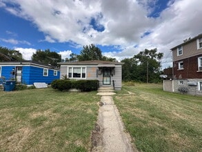 Building Photo - 1246 W 17th Ave