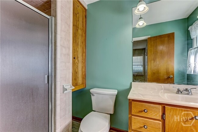 Building Photo - 4 Cottingham Dr