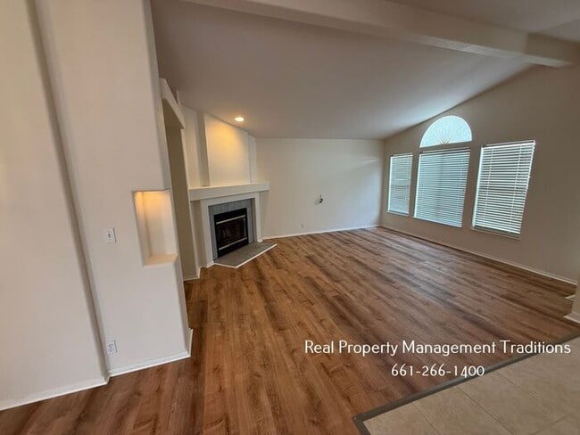 Building Photo - Fabulous Home in Stallion Meadows, Acton
