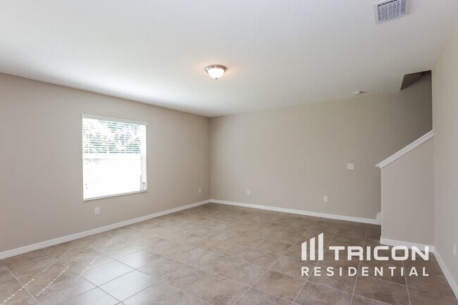 Building Photo - 2012 Broad Winged Hawk Dr