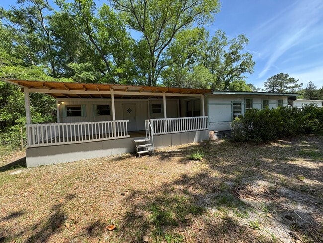 Building Photo - 2BR/1BA Mobile Home on ½ Acre – Pet-Friendly – Lake City, FL