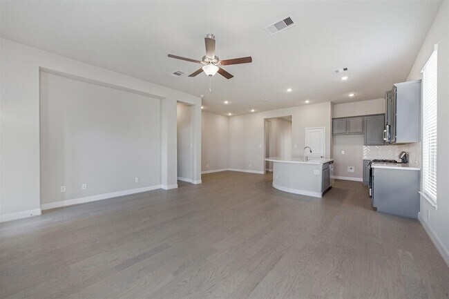 Building Photo - 8727 Arbor Trail Dr