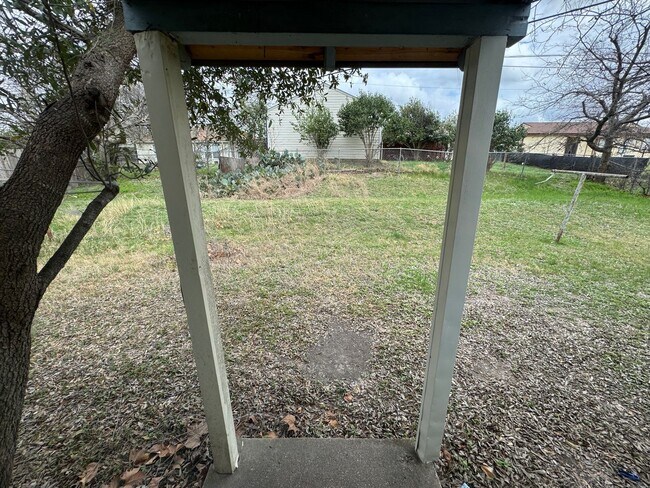 Building Photo - 2-Bedroom Duplex for Rent in Killeen