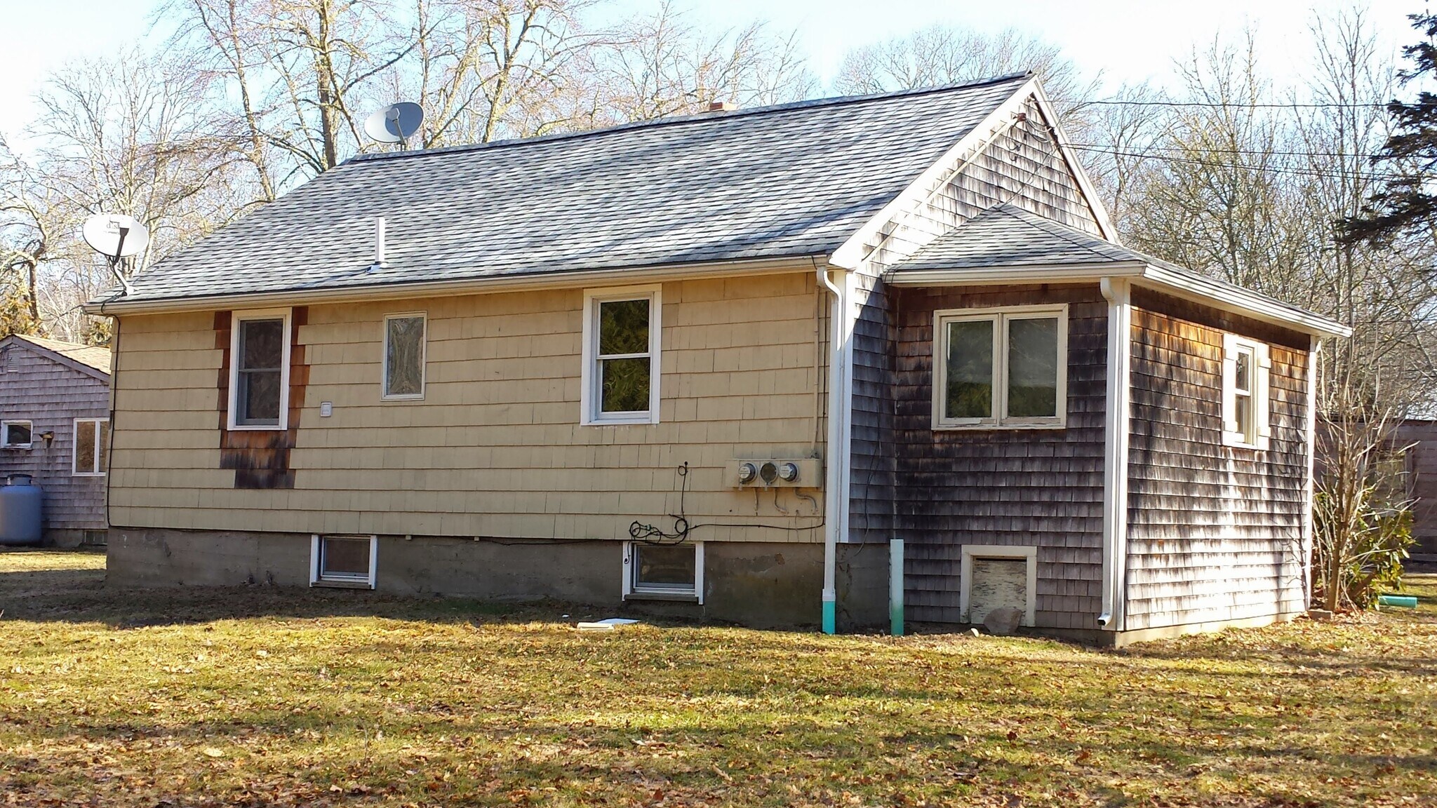 Building Photo - 63 Colebrook Rd