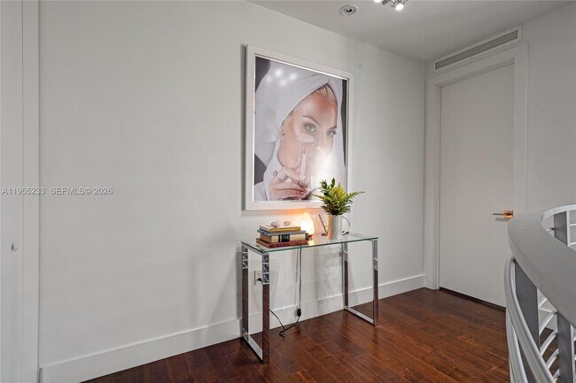 Building Photo - 7515 NW 99th Ave