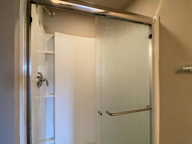 Building Photo - 9626 Sweet Autumn Dr