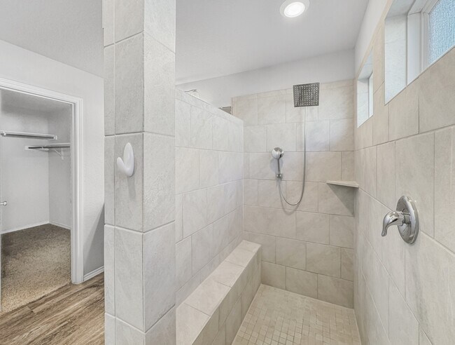 Building Photo - 9714 Marbach Hl